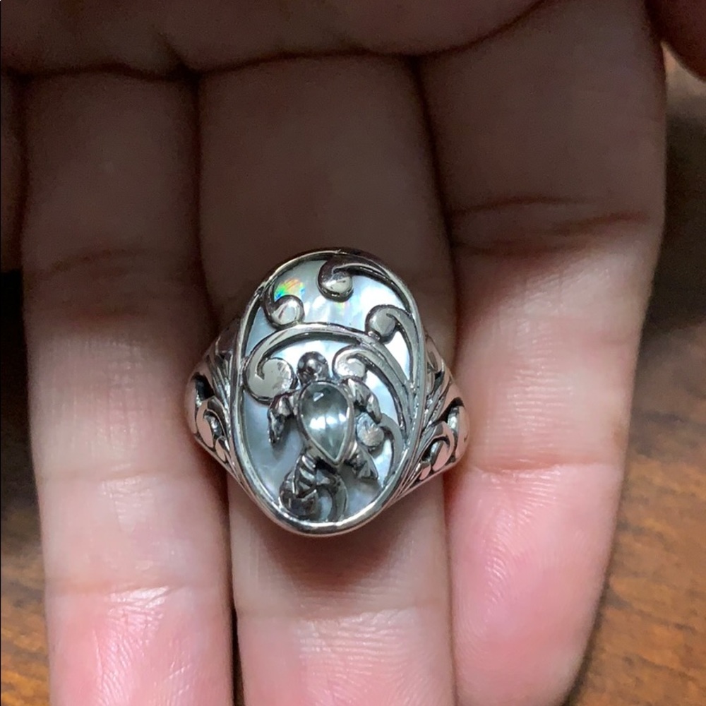 đź’°SOLDđź’°Mother of pearl, Swiss blue topaz ring size 7 SS - Picture 2 of 5